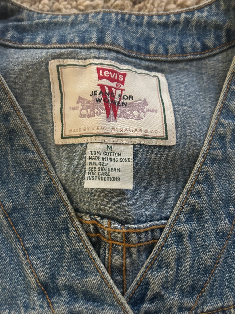Vintage Levi’s Blue Denim Button-Front Vest - Picture 3 of 6